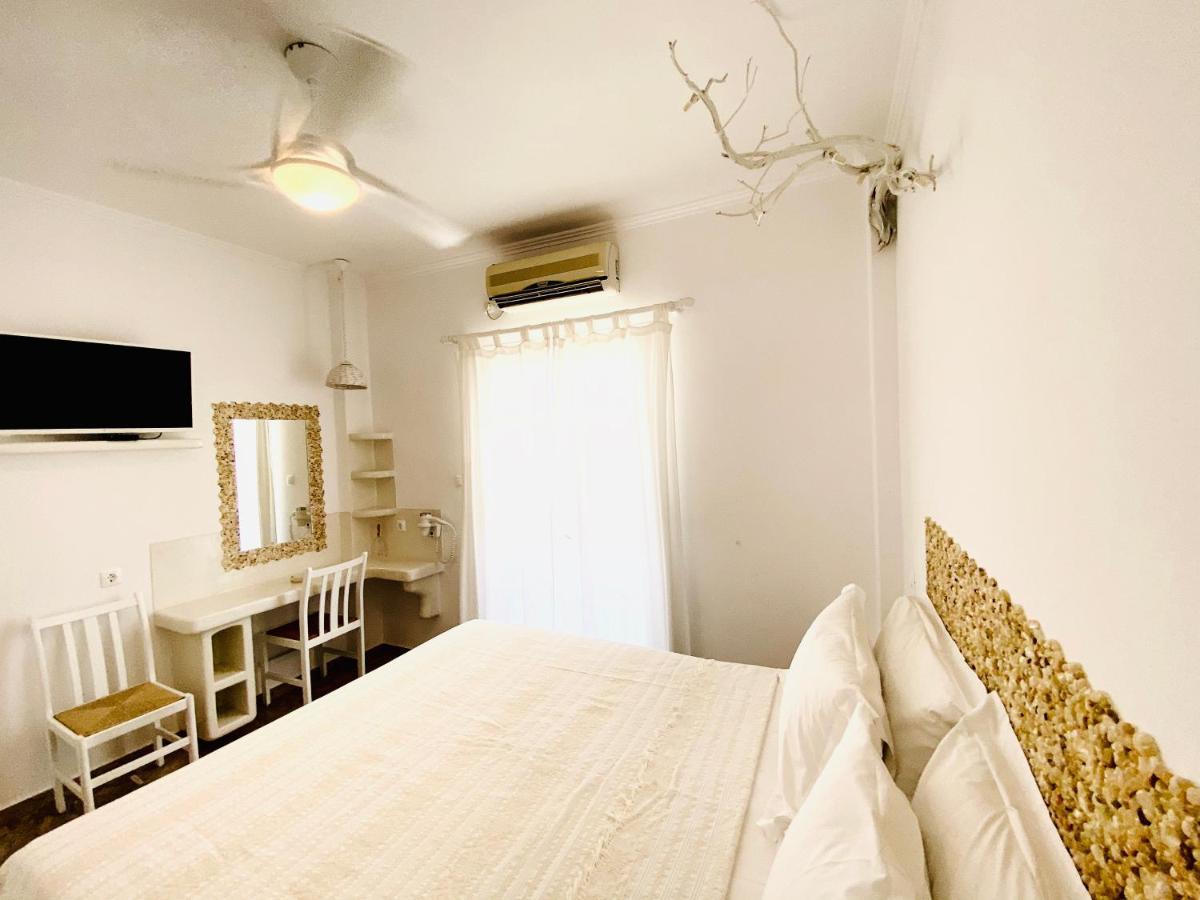 Deluxe Studios & Suites Ageri-Milos Adamantas  Exteriér fotografie